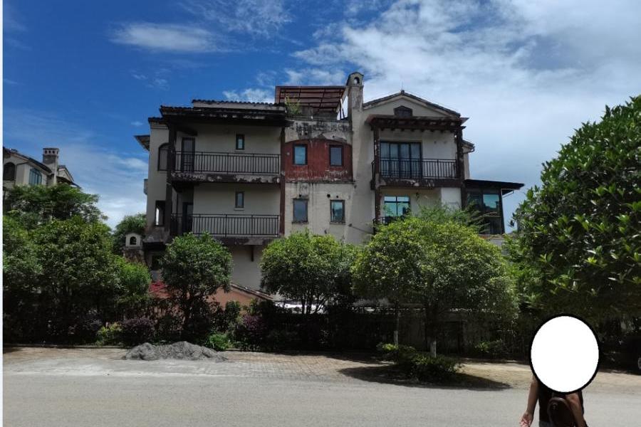 【武隆人民银行家属院】| 重庆市武隆县仙女镇银杏大道152号44幢1-7号房屋