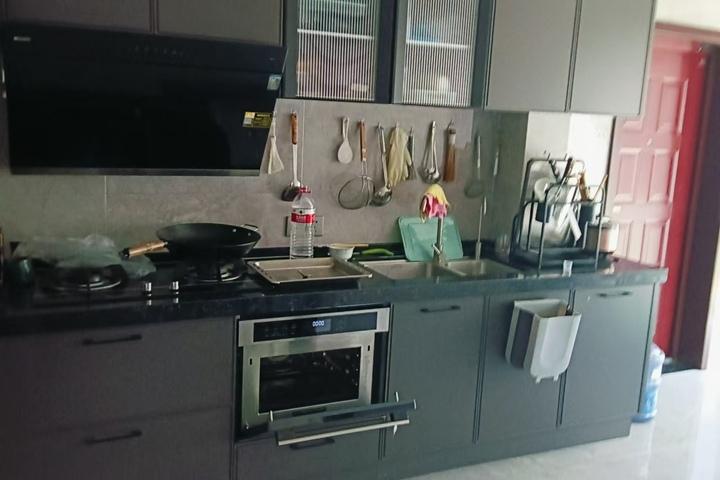 铜仁市碧江区南岳路1号(南岳清水湾居住区D-1栋)南岳清水湾小区四期D-1号楼2单元10-1室房屋