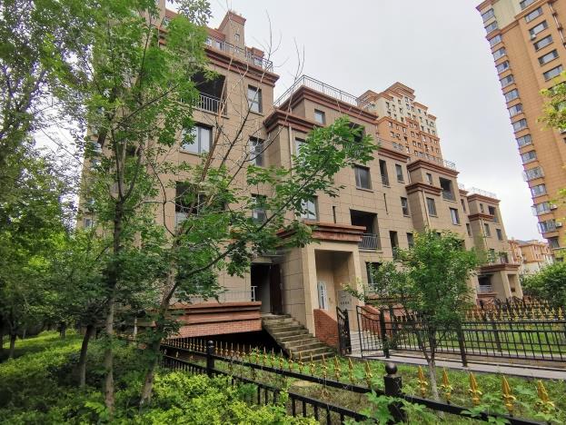 调兵山市中央华府小区a3楼3单元201号及房屋对应土地,铁岭调兵山市法