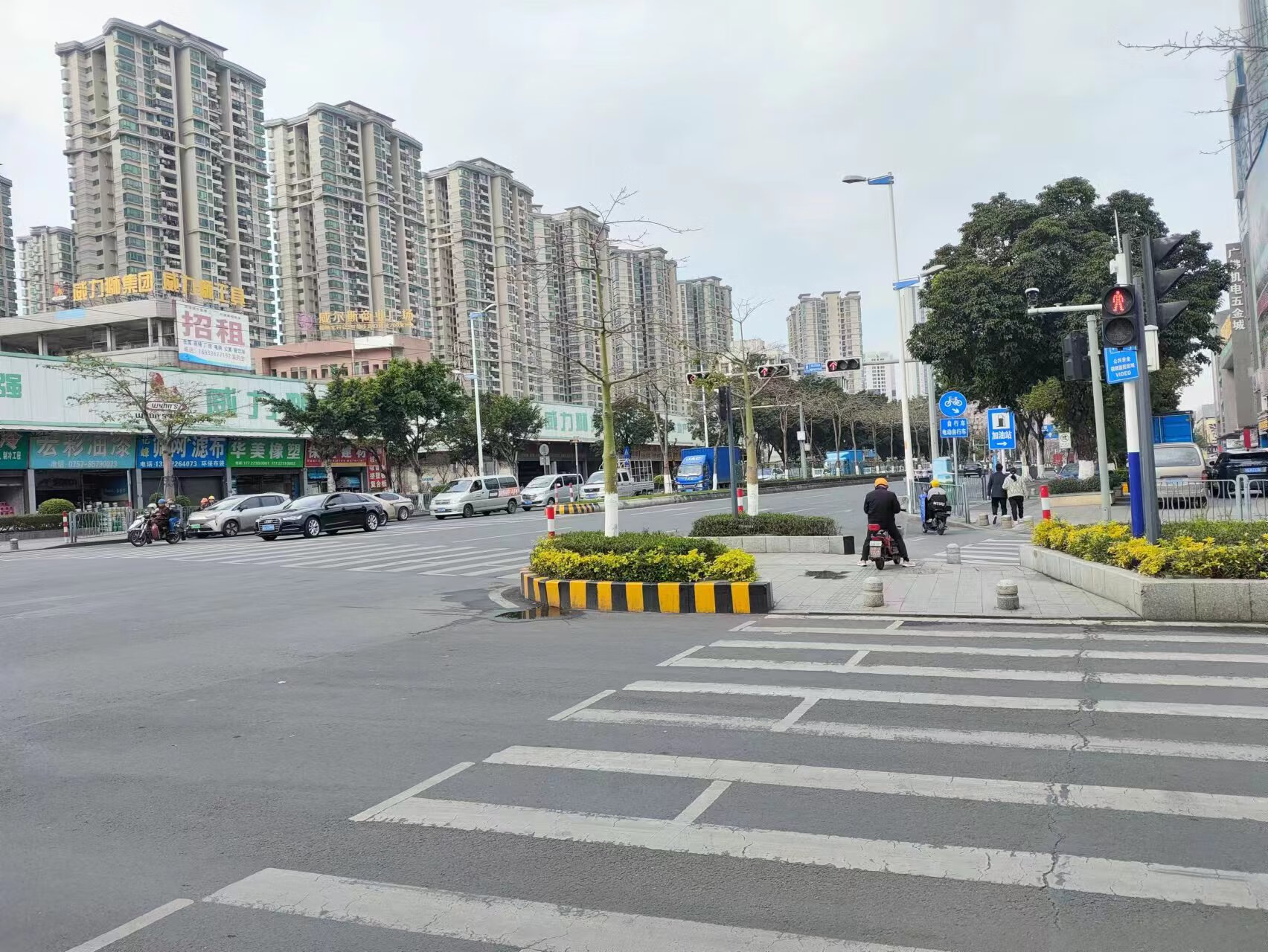 豪拍再现广佛路黄岐加油站东段土地使用权及其地上建筑物即将拍卖起拍