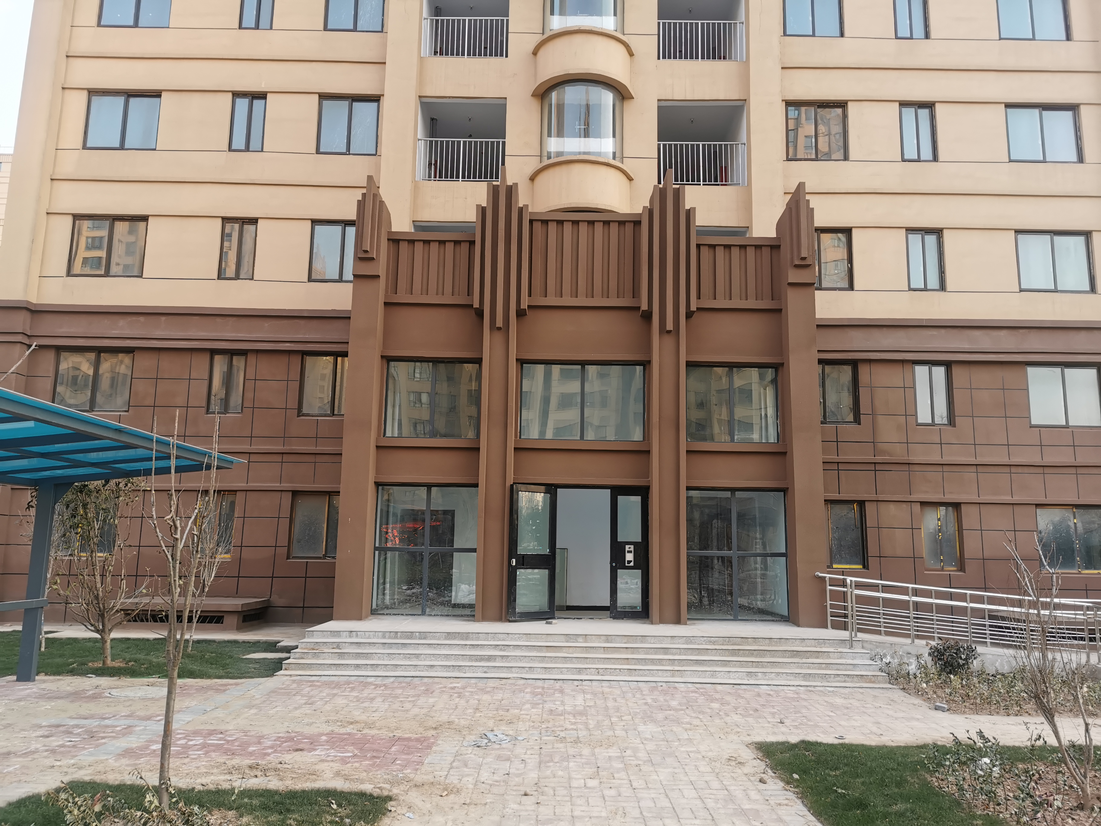 已中止鹤壁市淇滨区恒基南海国际小区21#-1-1801室淇滨2022-04-10 10