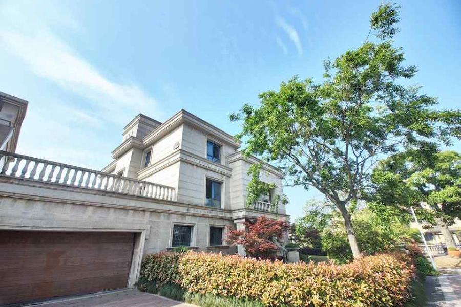 泰州市海陵区江南一品花园105幢a座住宅