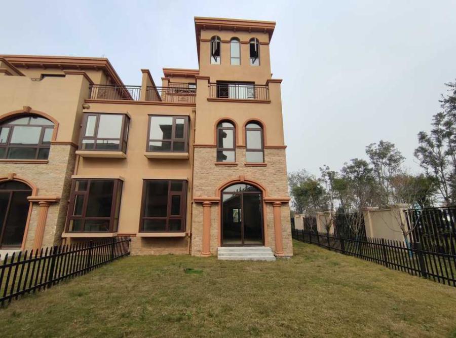 最终能花落谁家许昌市鄢陵县花都新城壹号8幢a即将拍卖起拍价18107万