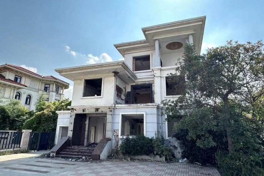 热点关注靖江市长江玫瑰园a区55号的不动产即将拍卖起拍价250万刷新本
