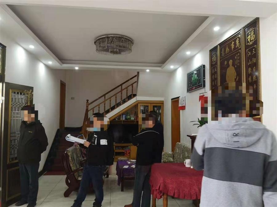 湖北省武汉市新洲区拍卖421平房产，起拍价151万元