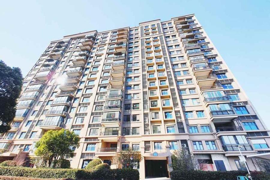 热点关注泰州市碧桂园小区林湖郡268幢402室即将拍卖起拍价155万刷新