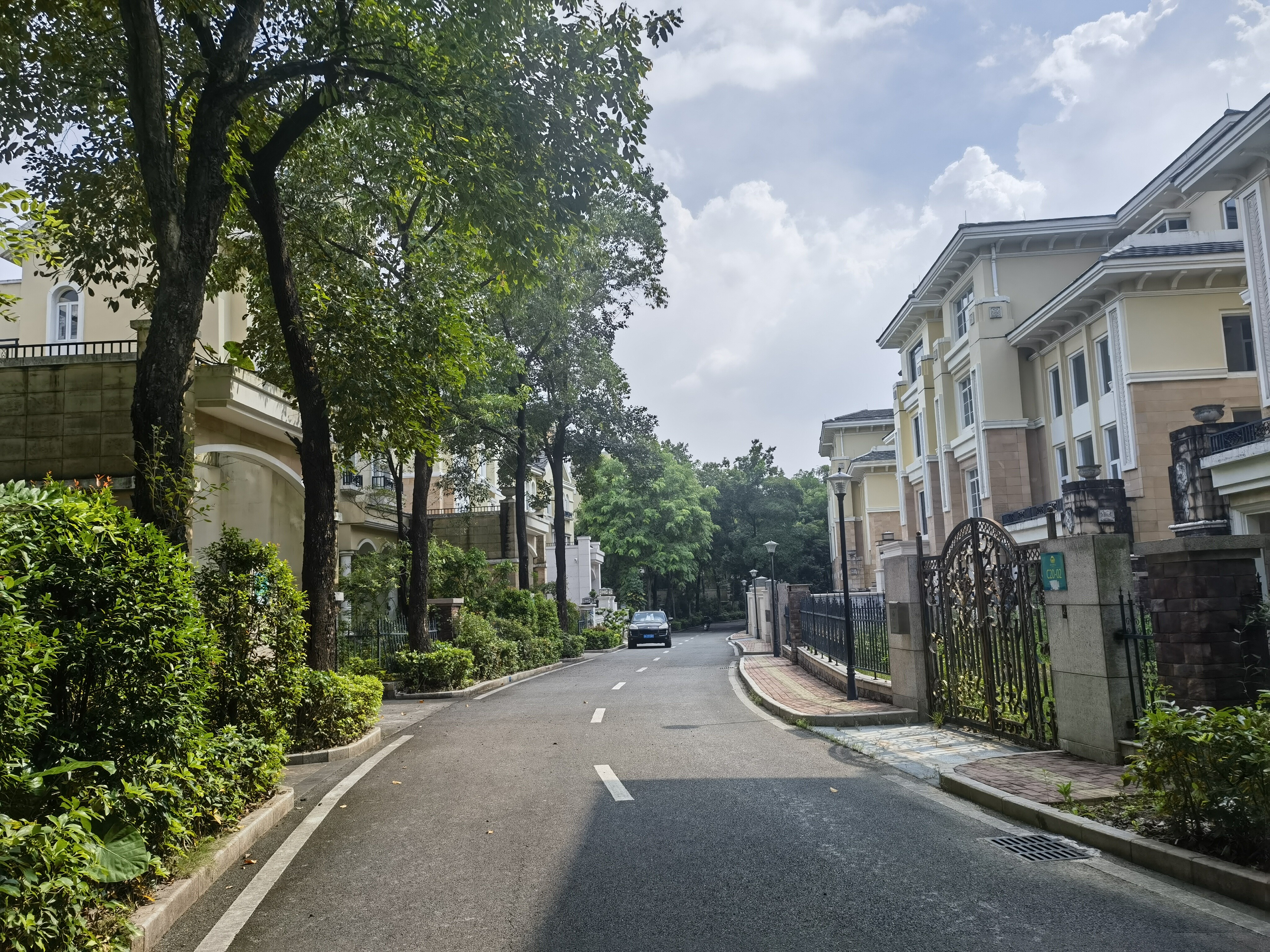 广州市花都区泰福中二街21号101房的房产即将拍卖